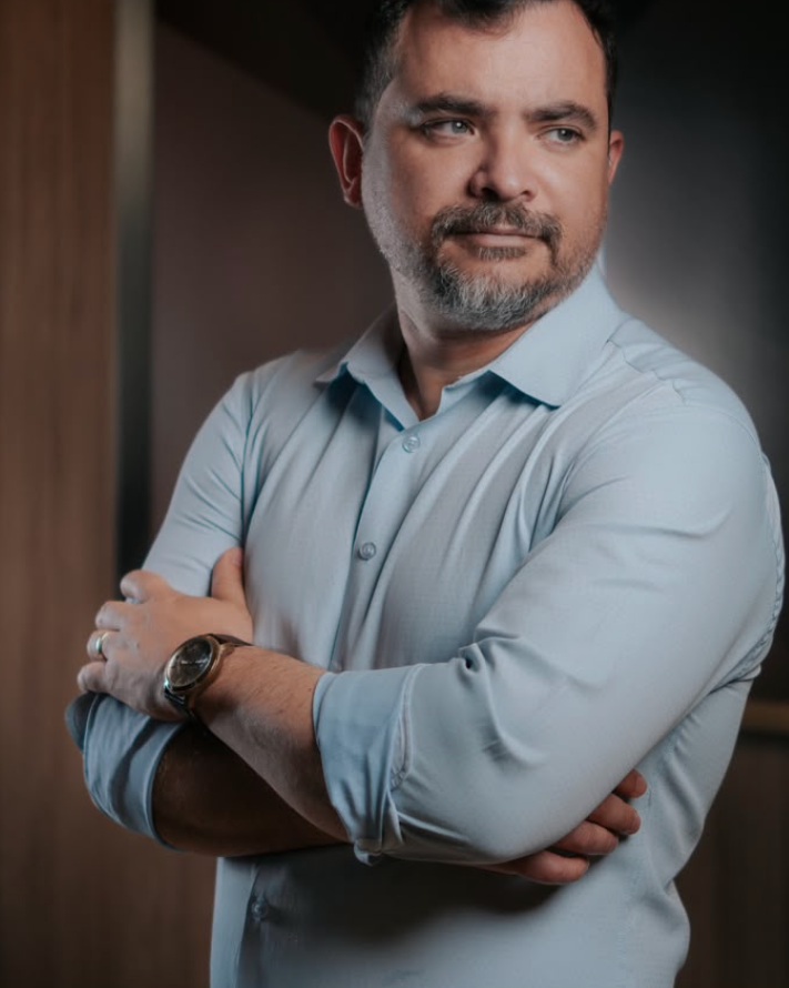 Dr. Ednardo Rodrigues