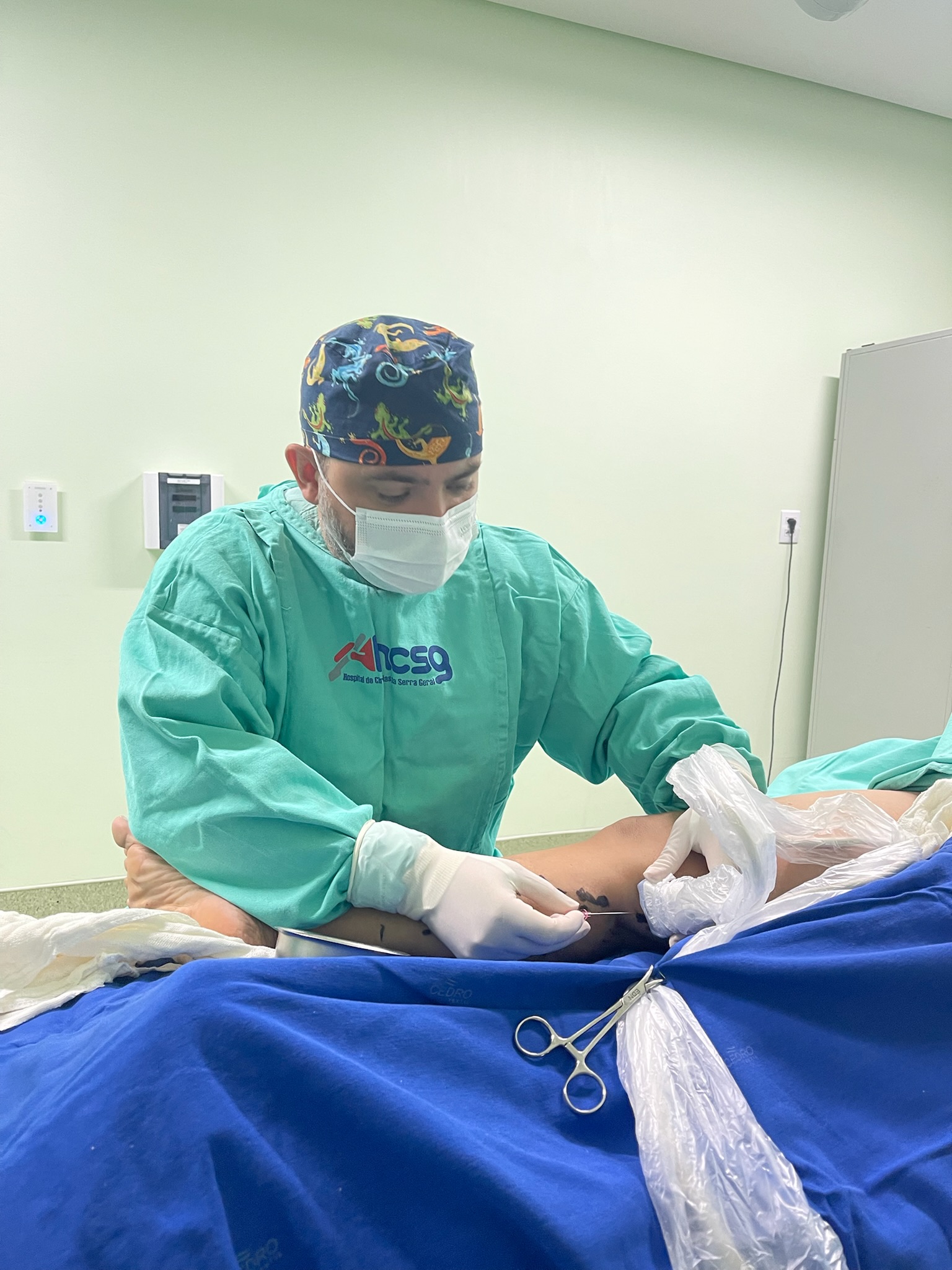 Procedimento vascular com ultrassom